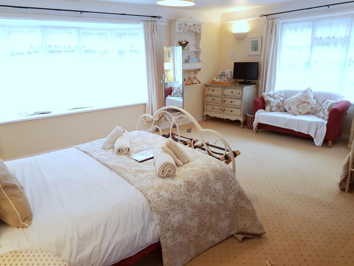 Villa Bickleigh Castle Tiverton  Esterno foto