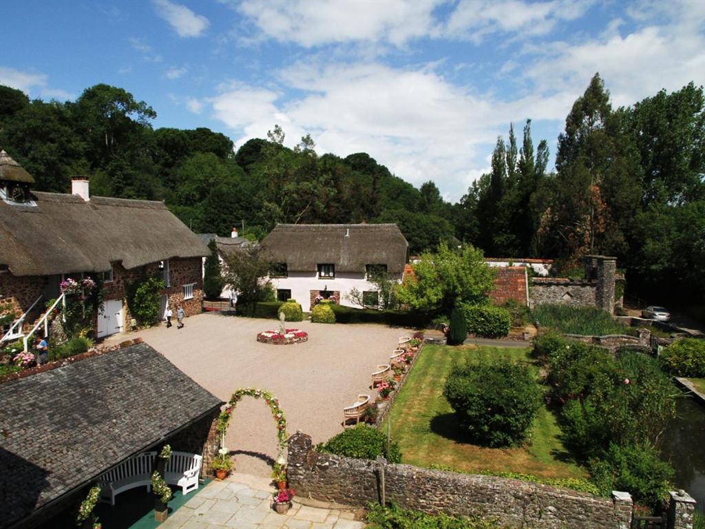 Villa Bickleigh Castle Tiverton  Esterno foto